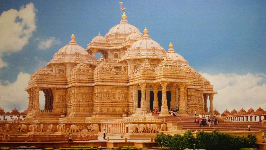 Biggest Hindu Temple: Akshardham (the Hindusim & the Caste system)