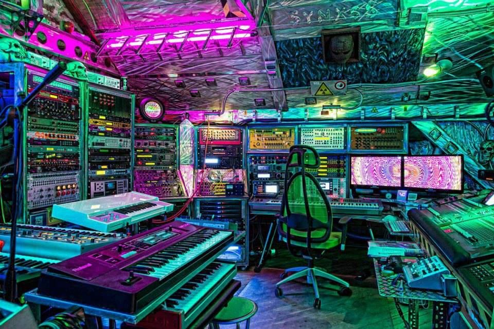 modern electronic music studio