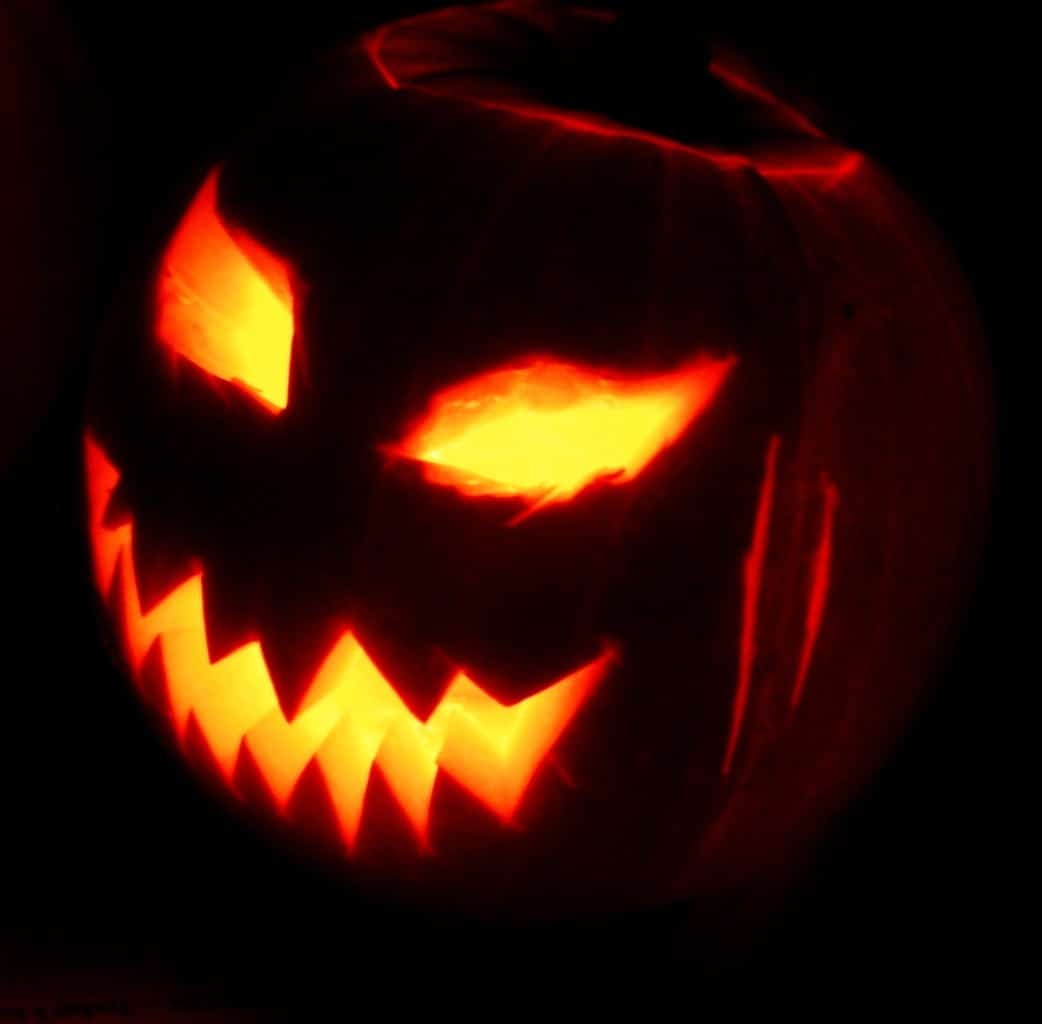 Halloween : Origins and Traditions